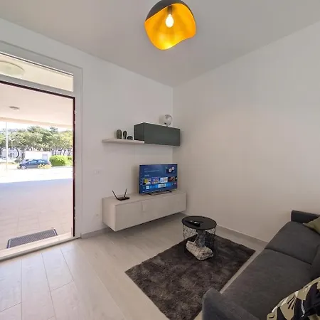 Διαμέρισμα -5min Dal Mare- Ac Wifi 4 Posti Letto *