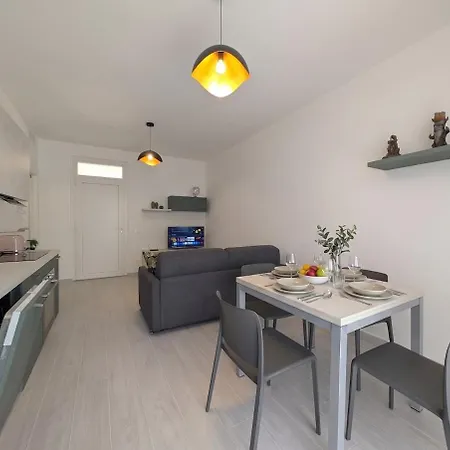 Διαμέρισμα -5min Dal Mare- Ac Wifi 4 Posti Letto *
