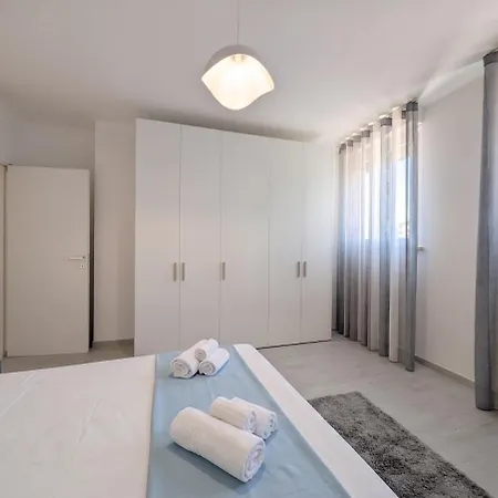 Διαμέρισμα -5min Dal Mare- Ac Wifi 4 Posti Letto